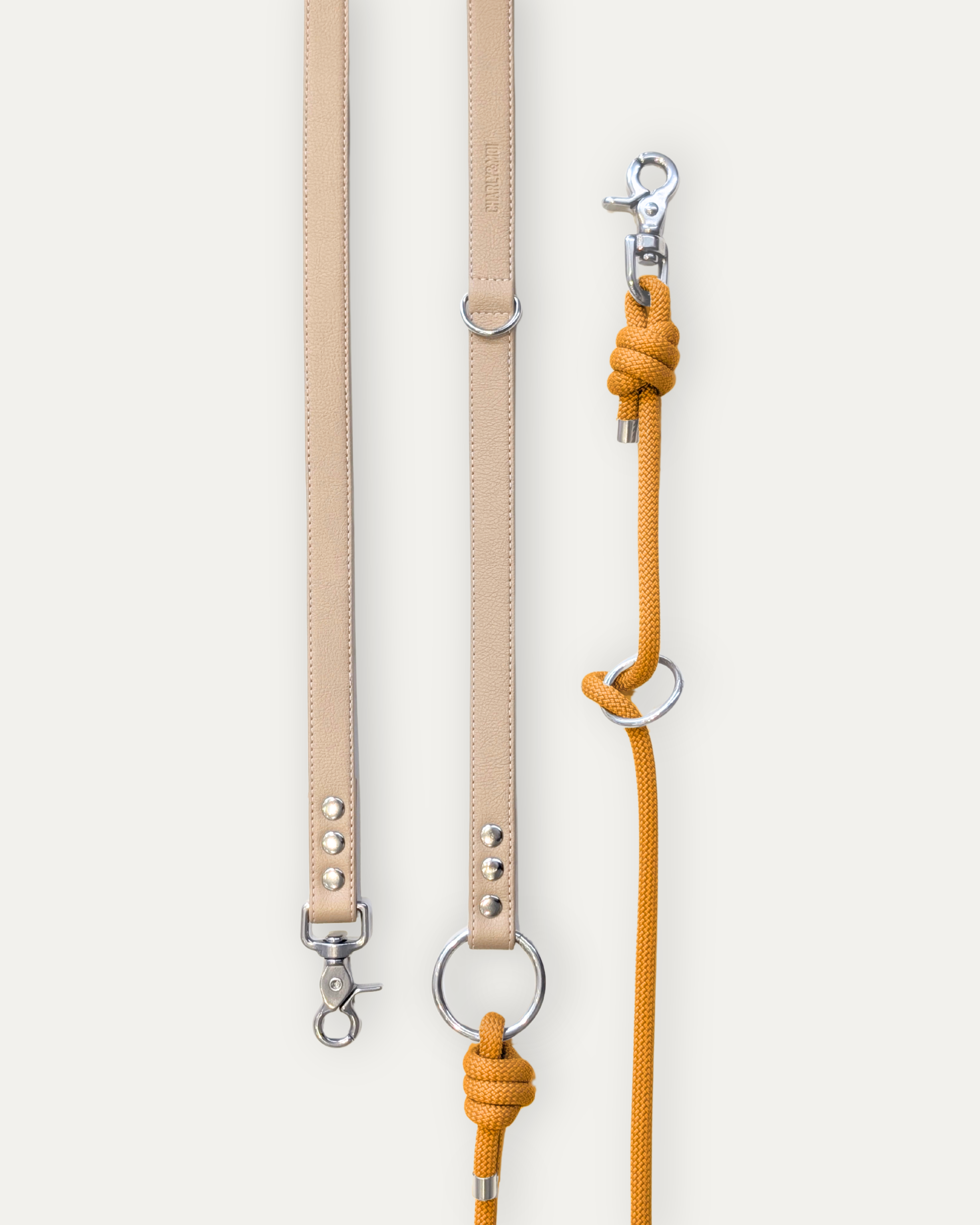 Laisse Cassandre – Nude