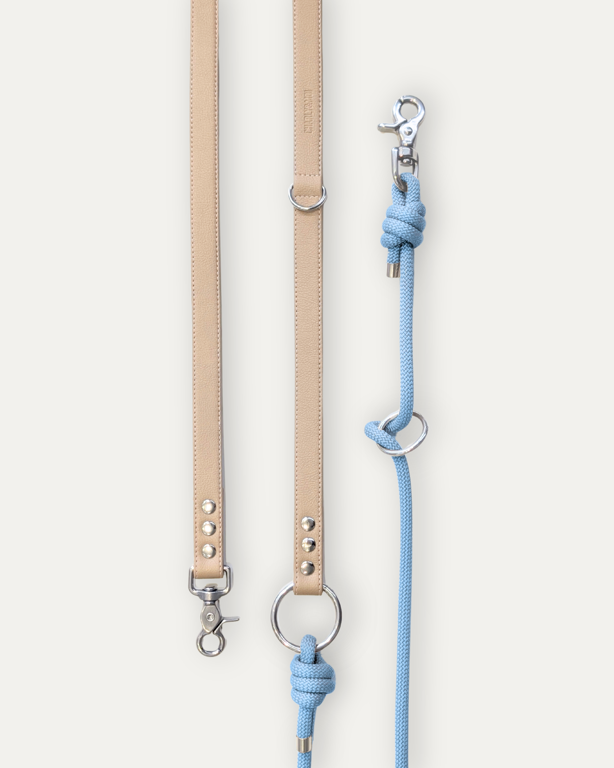 Laisse Cassandre – Nude