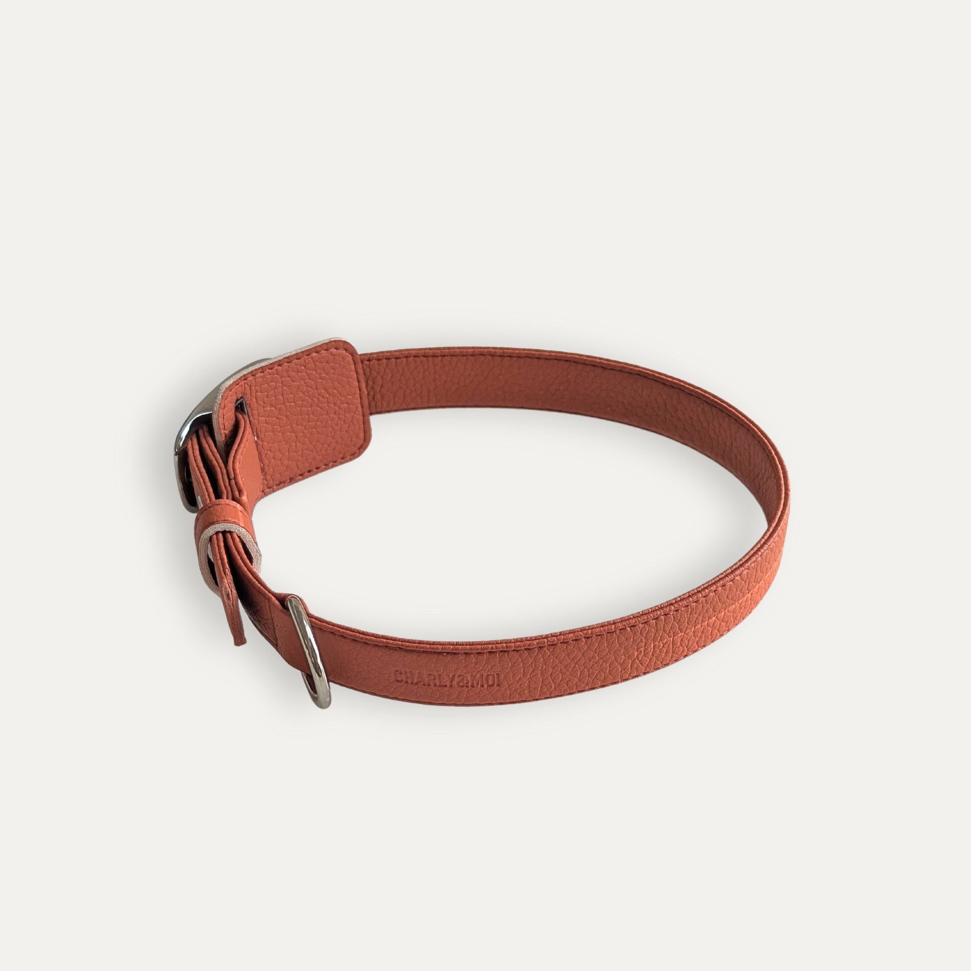 Collier pour chien en cuir* vegan bordeaux focus arrière
