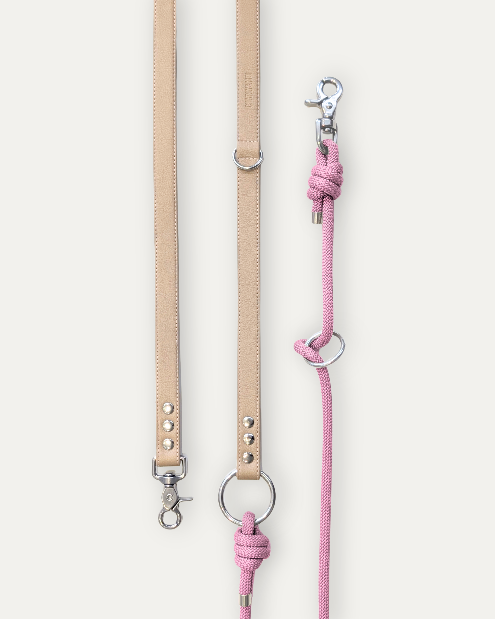 Laisse Cassandre – Nude