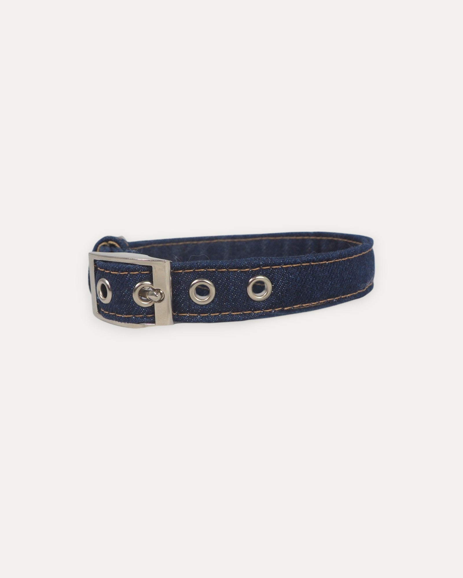 Collier pour chien en jean renforcé par une sangle en nylon, fabriqué en France à partir de stocks d&