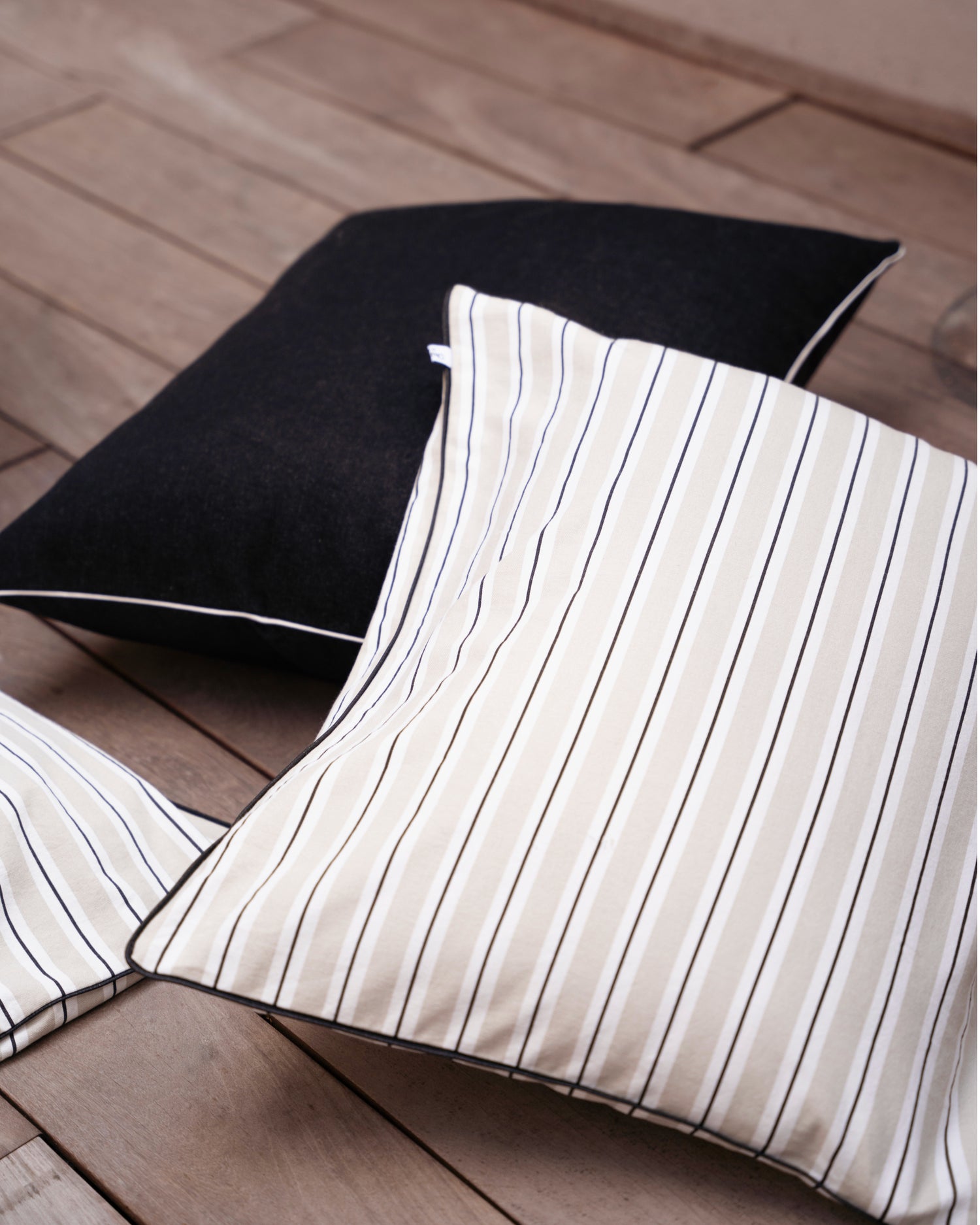 Saint-Germain decorative cushion
