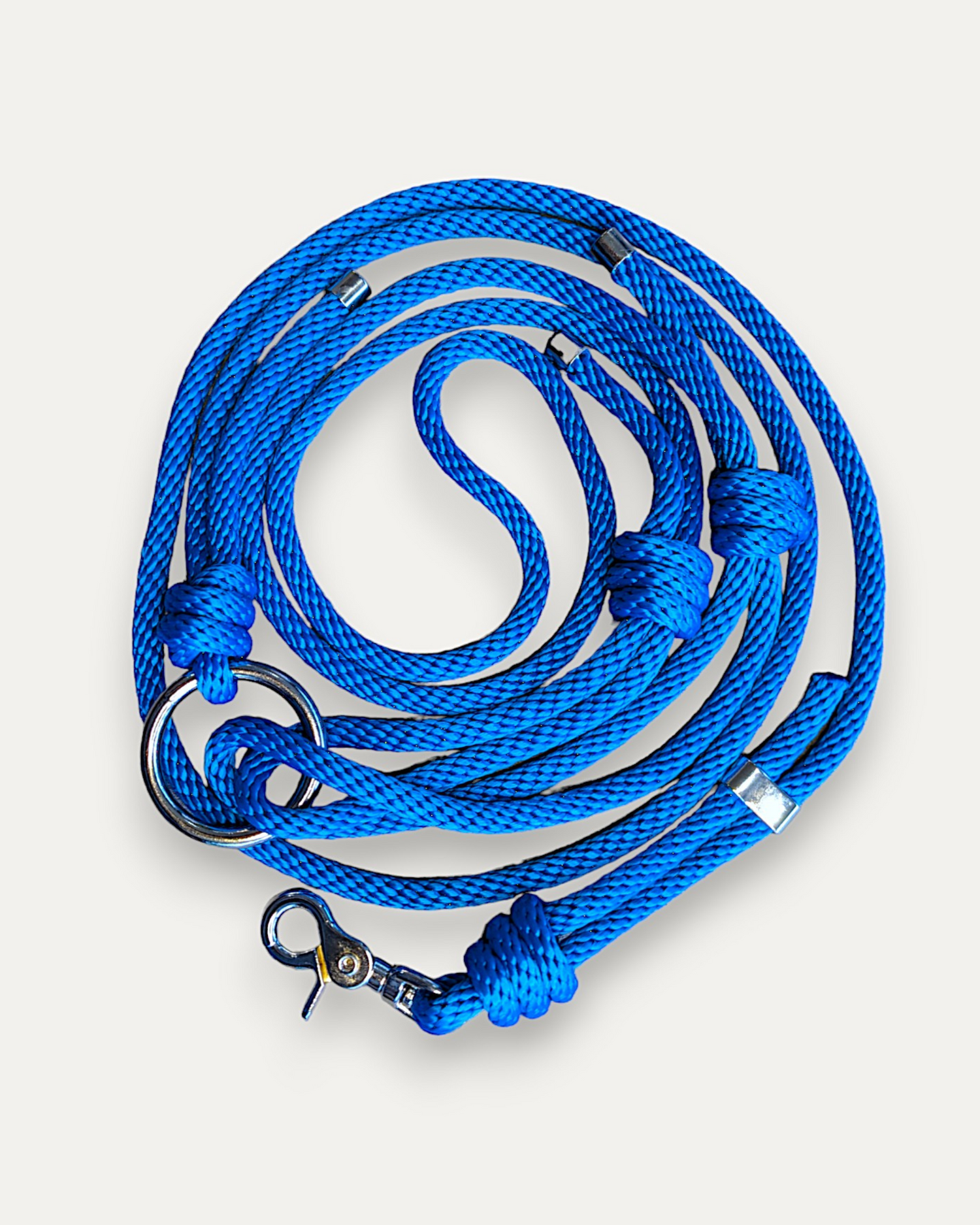 Laisse mains libres bleu colbalt en corde pour chien, vue packshot, utilisable en bandoulière, autour de la taille, ou en laisse classique