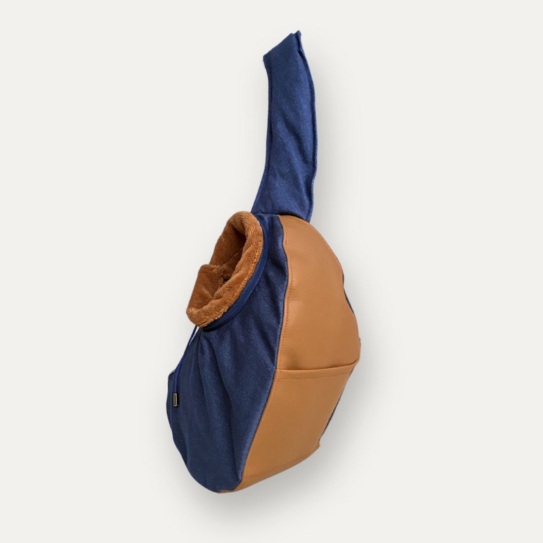 Sac de transport pour chien cuir vegan cognac et jean